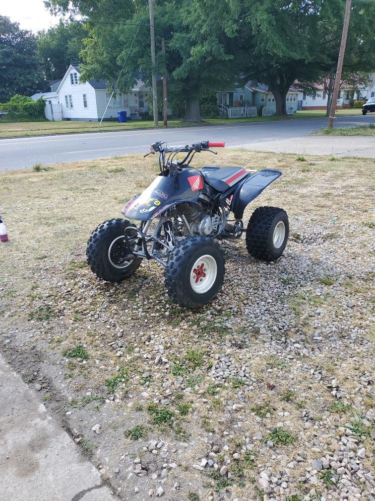 Photo 1987 Honda trx250x