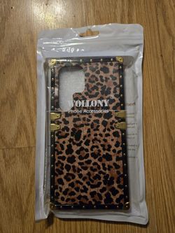 Samsung S24 Ultra...Leopard Print Phone Case..Brand New!..Super Cute!