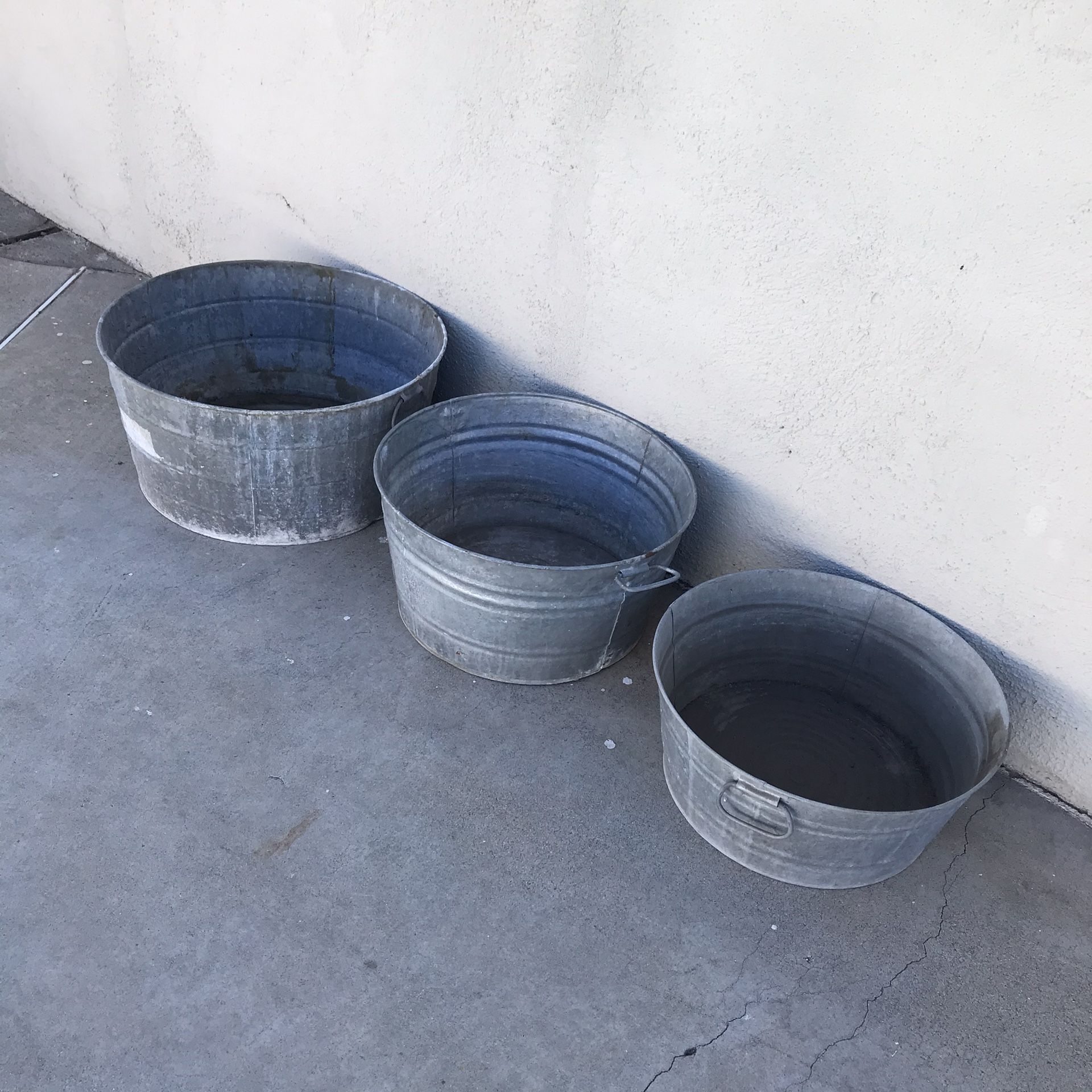 3 Large VINTAGE Galvanized Tubs for Sale in Los Angeles, CA OfferUp