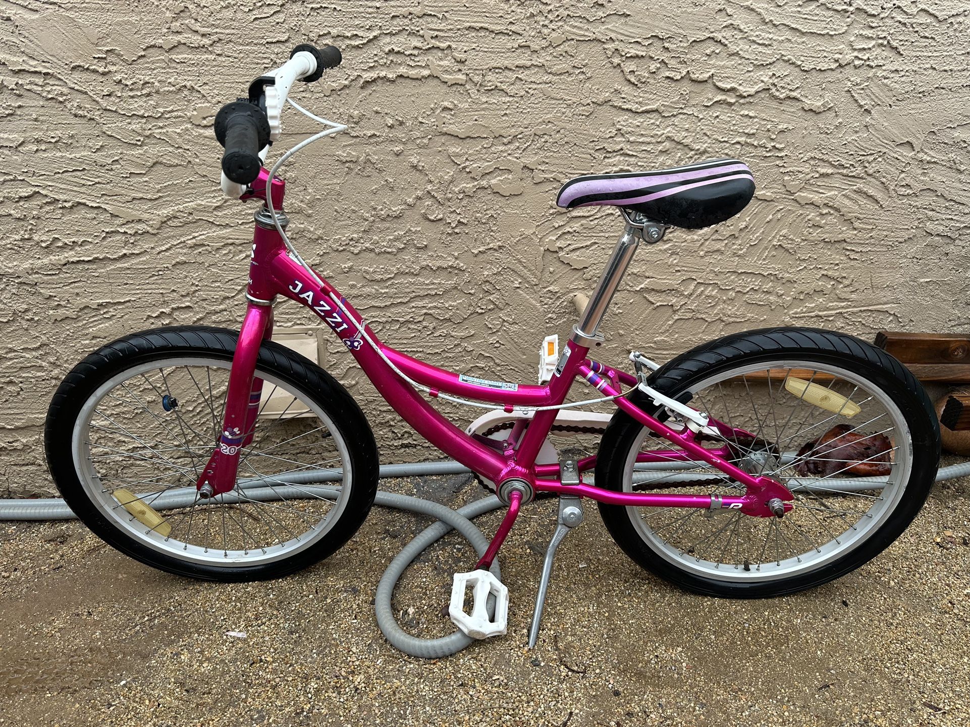 Girls Bike Raleigh Jazzi Ages 4 8 for Sale in Scottsdale AZ OfferUp