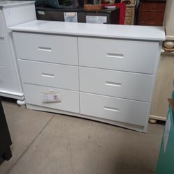 Dressers / Cajoneras