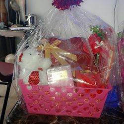 Avon Gift Basket 