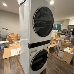 LG Washer/Dryer combo (GAS)