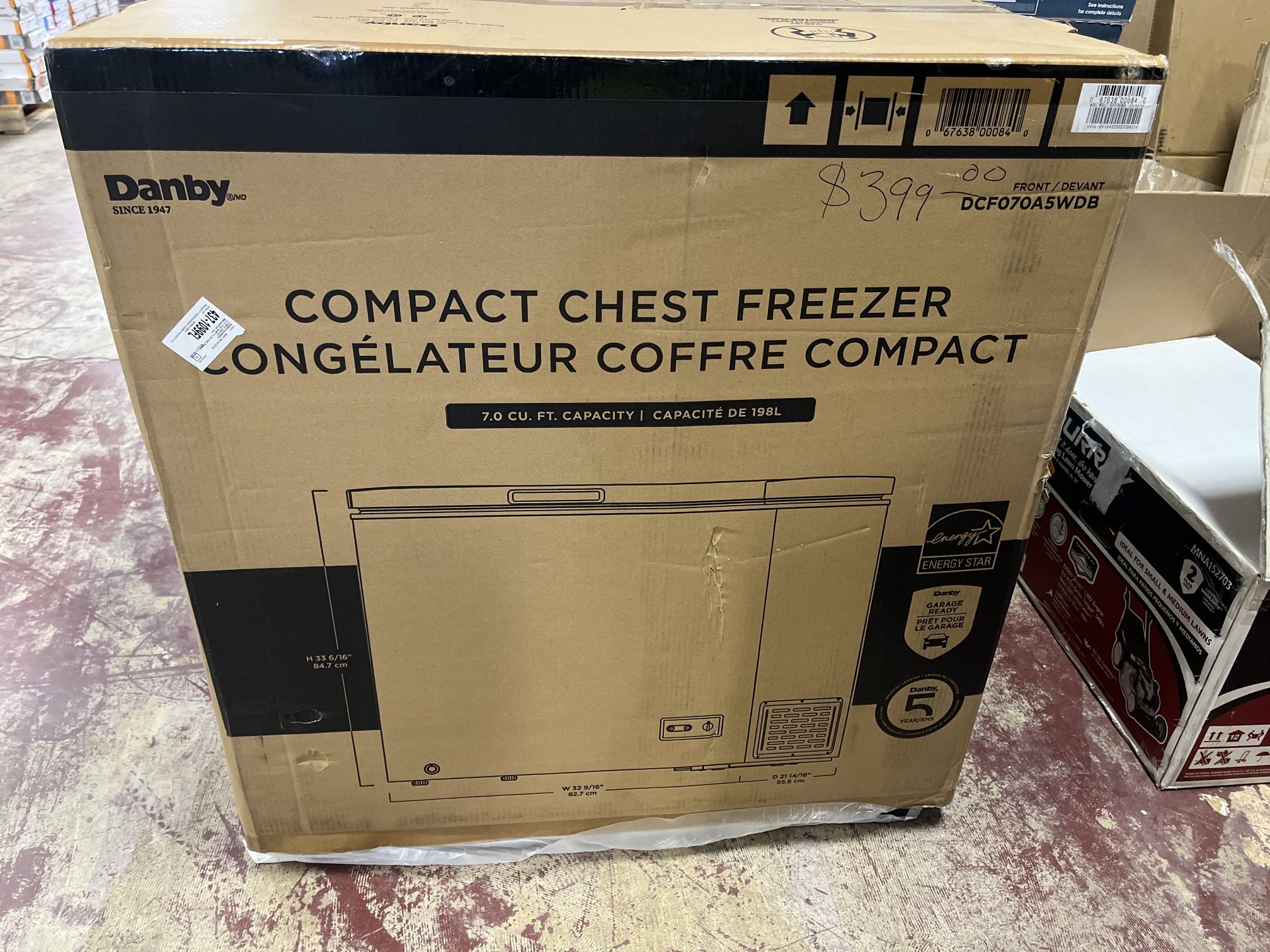 Danby 32.56 in. 7.0 cu. ft. Manual Defrost Square Model Chest Freezer with ENERGY STAR in White Garage Ready
