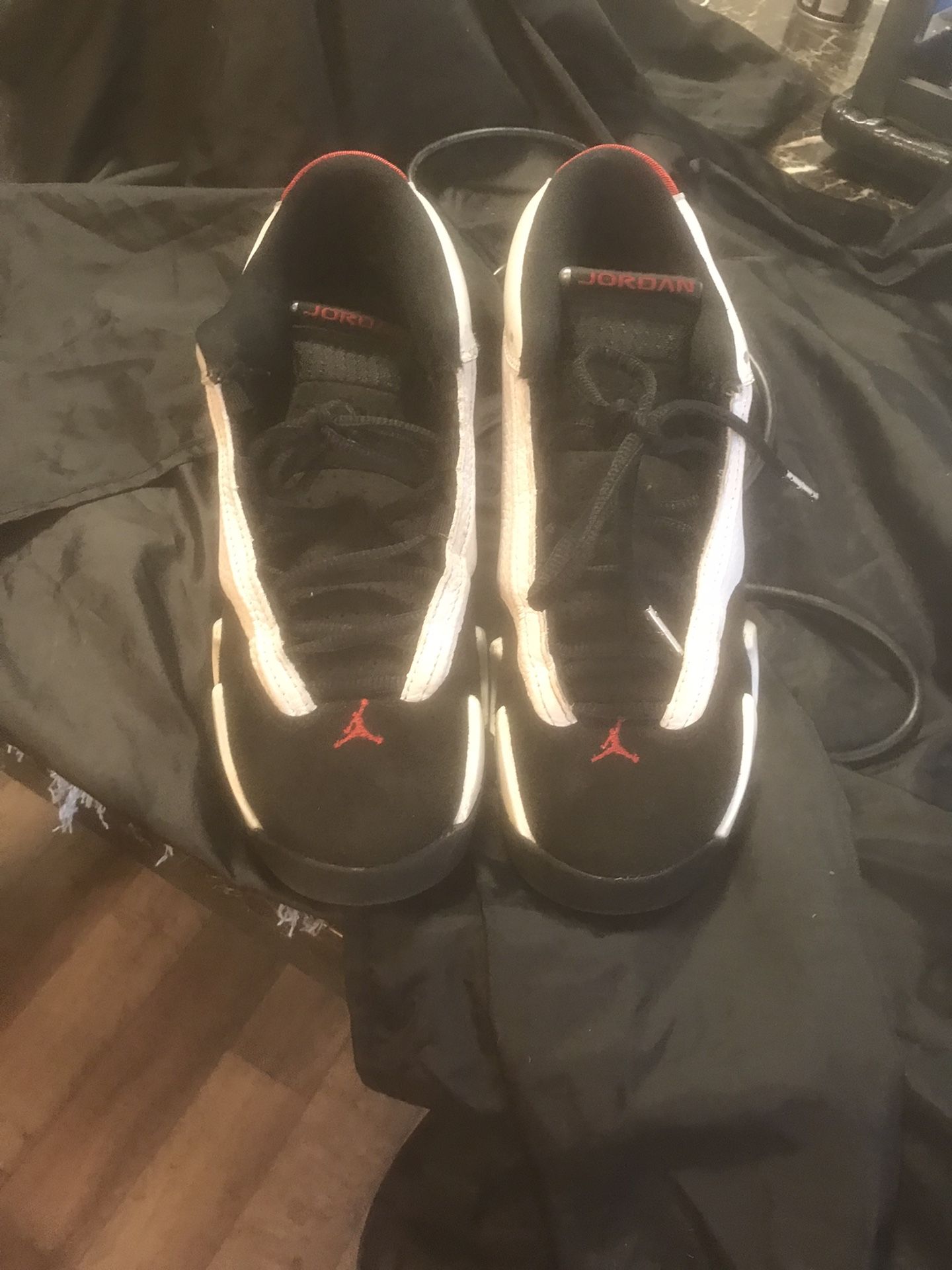 Jordan 14 Size 5Y Barely Worn (no Box)