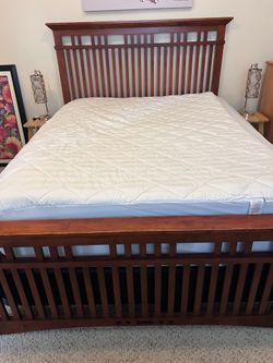 Wood Mission Queen Bed