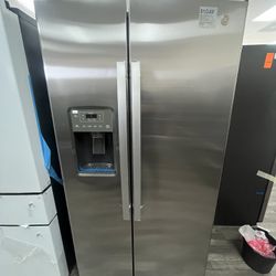 GE Side By Side Refrigerator - ONLY $1049