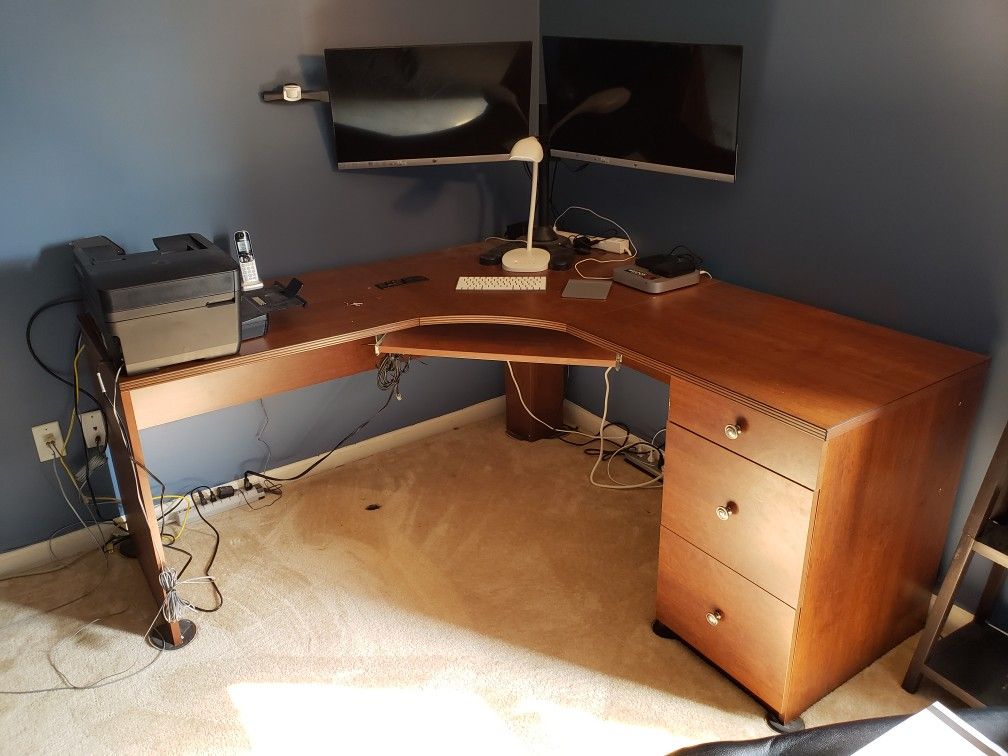 Corner Desk Unit