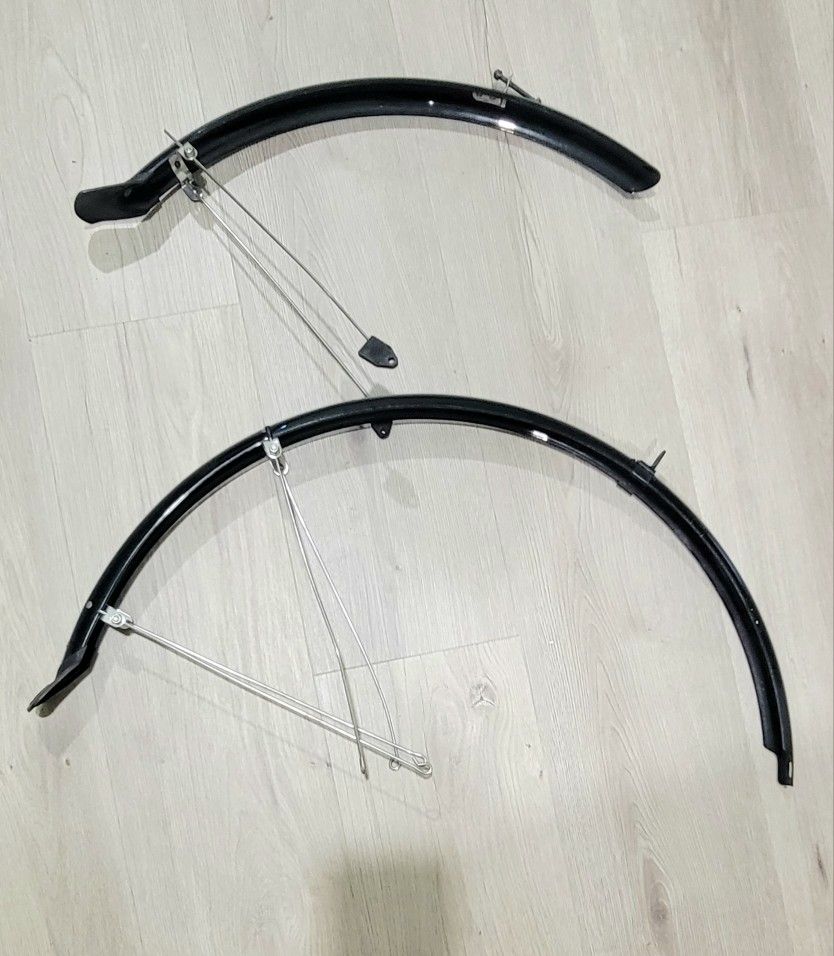 Used 700×45c Bicycle Fenders Scuffs And Scratches No Mounting Hardware