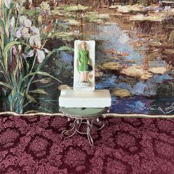 AVON FIGURINE 