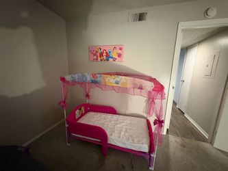 Disney princess toddler bed