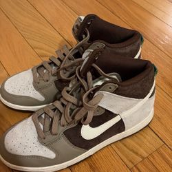 Nike Mid Top Dunks 