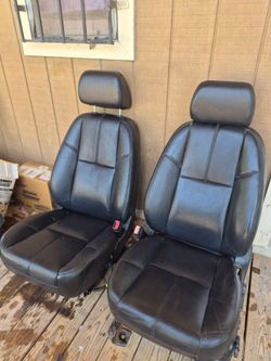 09 suburban front seats 250$$