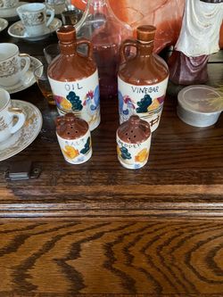 RELCO Rooster Vinegar Cruet Set