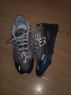 New balance shoes