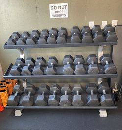 Russell Wilson’s Personal Dumbells 30#-90# + Rack