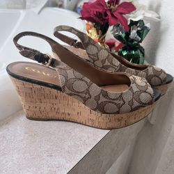 WOMENS WEDGES SIZE 8.5–$10