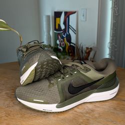 Nike Air Zoom Vomero 16