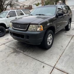 2005 Ford Explorer