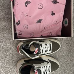 Travis Scott Og Sp Olives Low   (Size 8 -New  )
