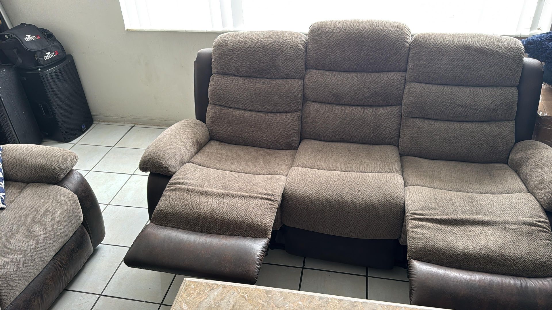 π¨π₯ BRAND NEW Reclining Sofa Set β Only $1000 OBO π₯π¨ ποΈ