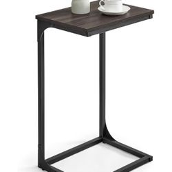 VASAGLE C-Shaped End Table, Side Table for Sofa, Couch Table with Metal Frame, Small TV Tray Table for Living Room, Bedroom, Chestnut Brown and Black