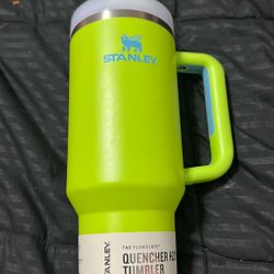 Stanley Quencher H2.0 FlowState Tumbler 40oz
