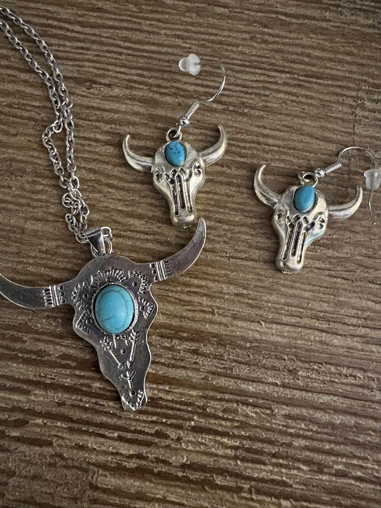 Brand New Costume Jewelry Bull Necklace And Matching Earrings