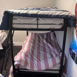 Modern Metal Bunk Bed – Sturdy Frame – Space Saver