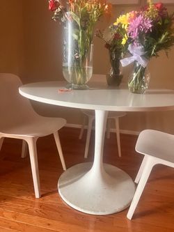 White Round Dining Table with 4 Chairs