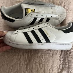 Men’s Used Adidas Size 6 $15.