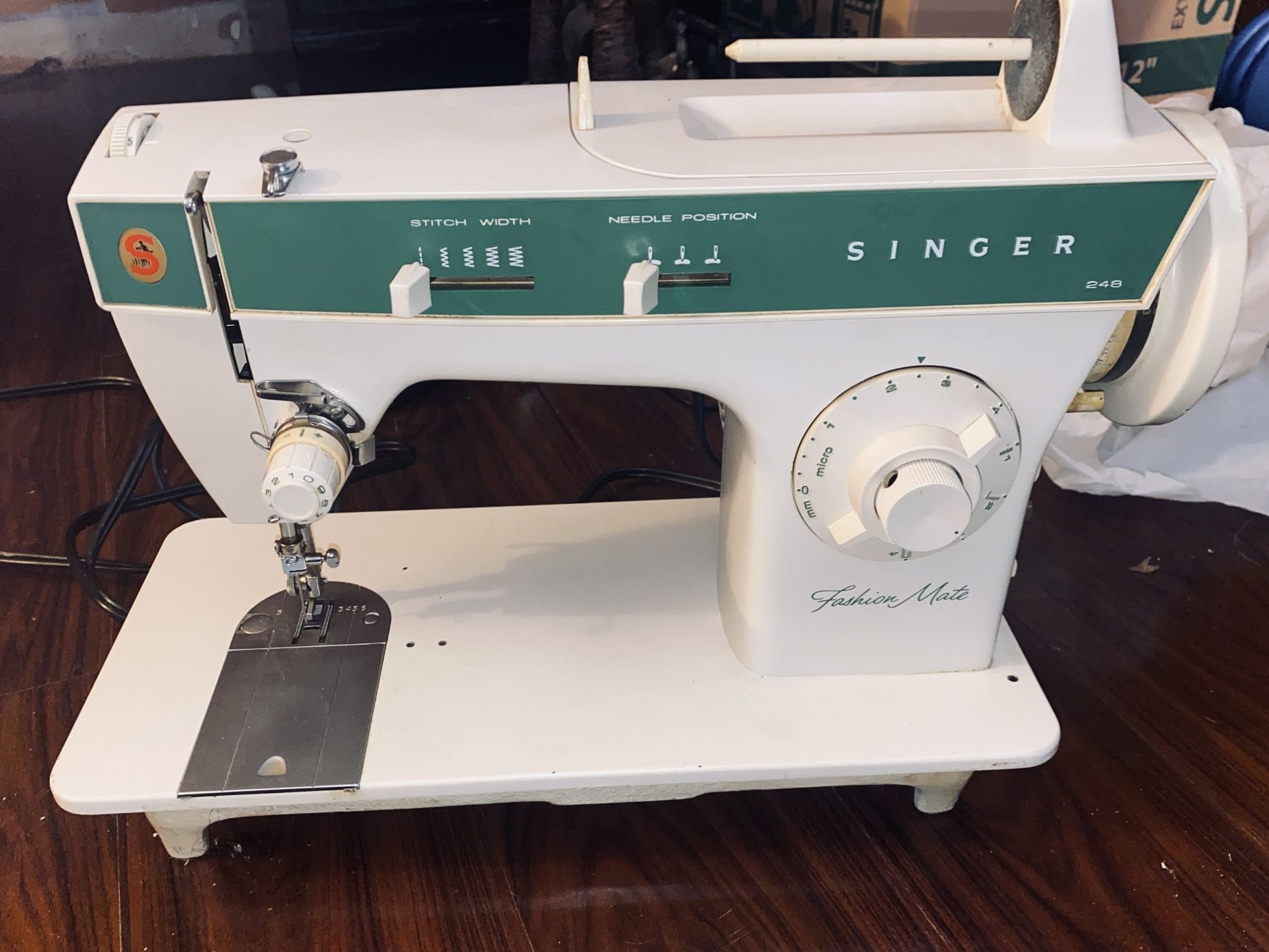 Singer Sewing Machine 248