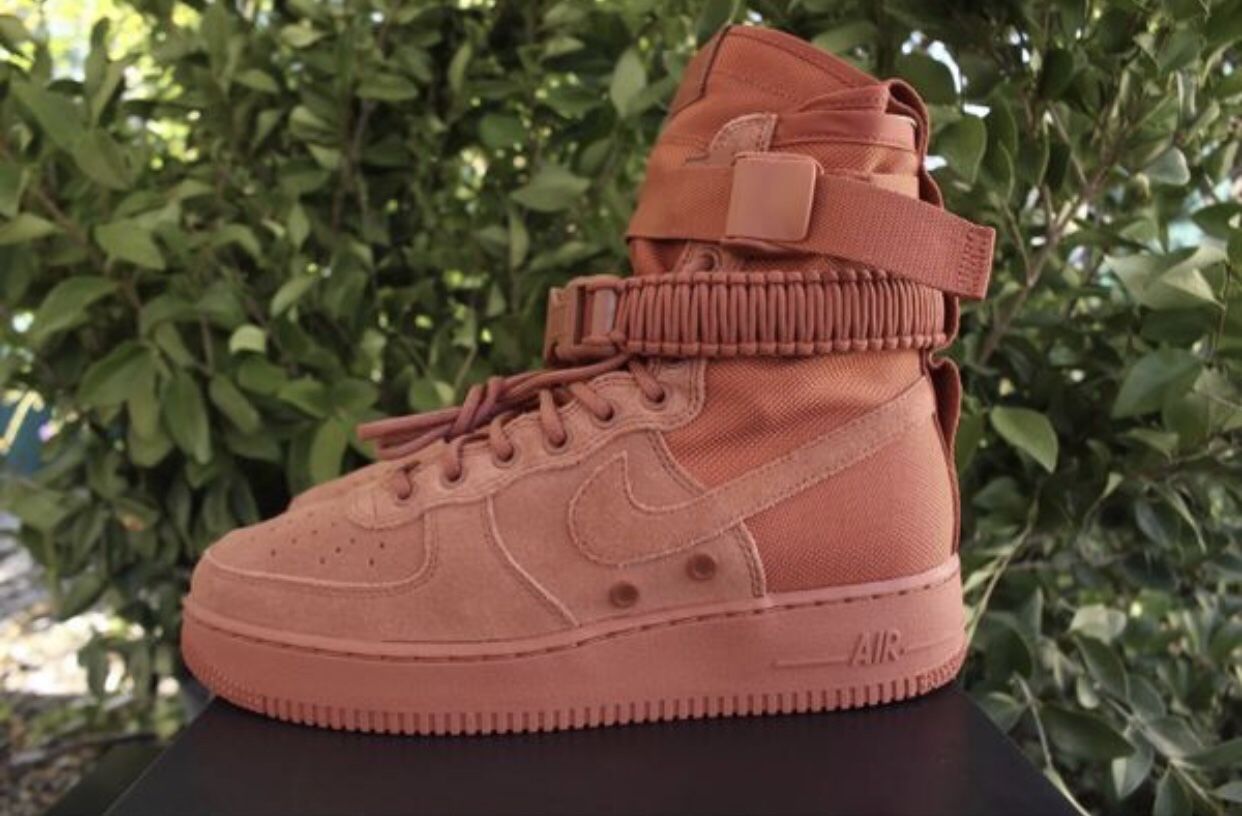 Peach sf af1 size 10.5