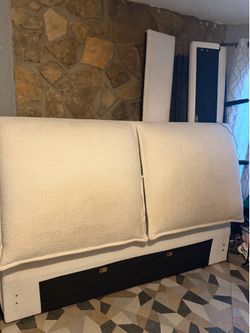 King white matress with charger on the sides