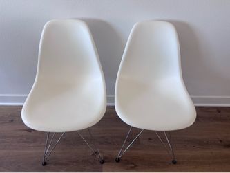 Eames Herman Miller DSR chairs (2)