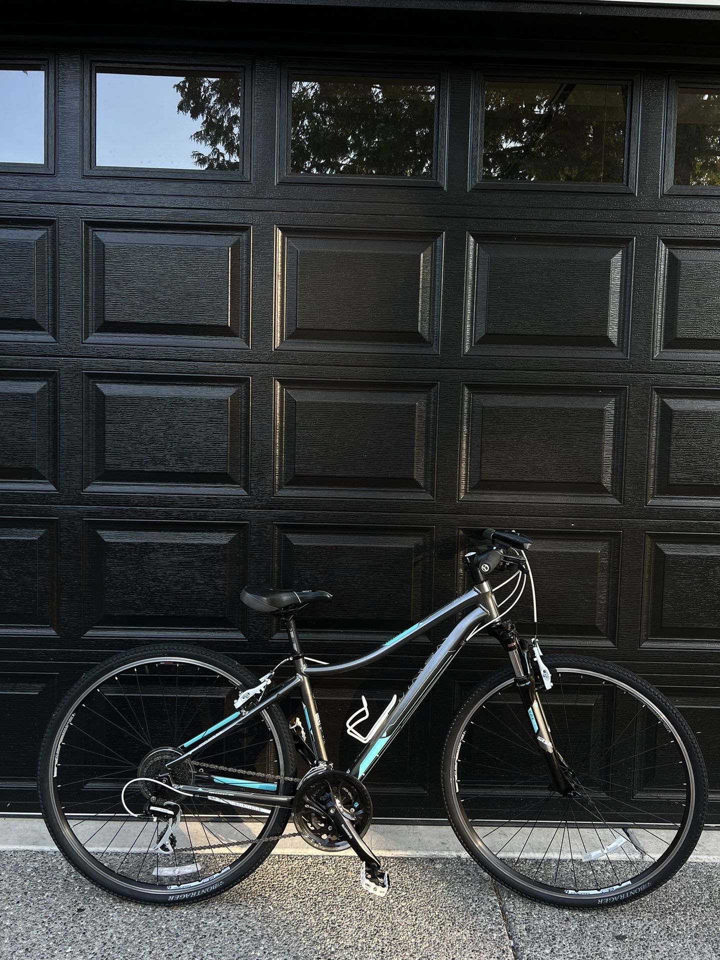 Trek Neko S dual sport series Hybrid Bike