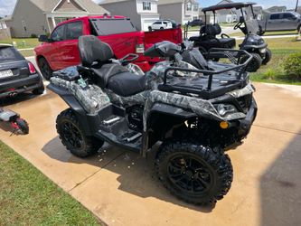 Only 759 miles! 2024 CFORCE 800XC.