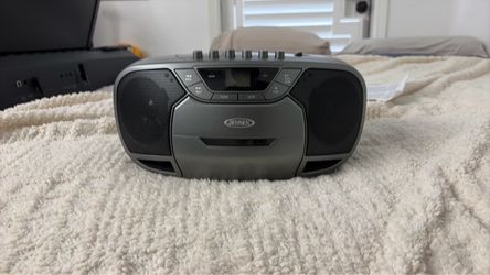 Jensen CD Cassette Radio all in one