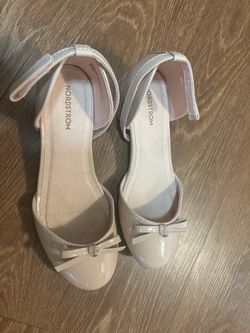 Girls sandals