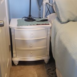 Side Dresser Table And Full metal Bed Set $140.00