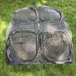 Simmons universal floor mats