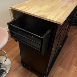 Kitchen Island 