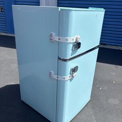 Insignia Mini Fridge
