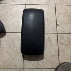 2018 Jeep Cherokee Center council cover good parts