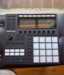 Native Instruments Maschine MK3 Beat Controller