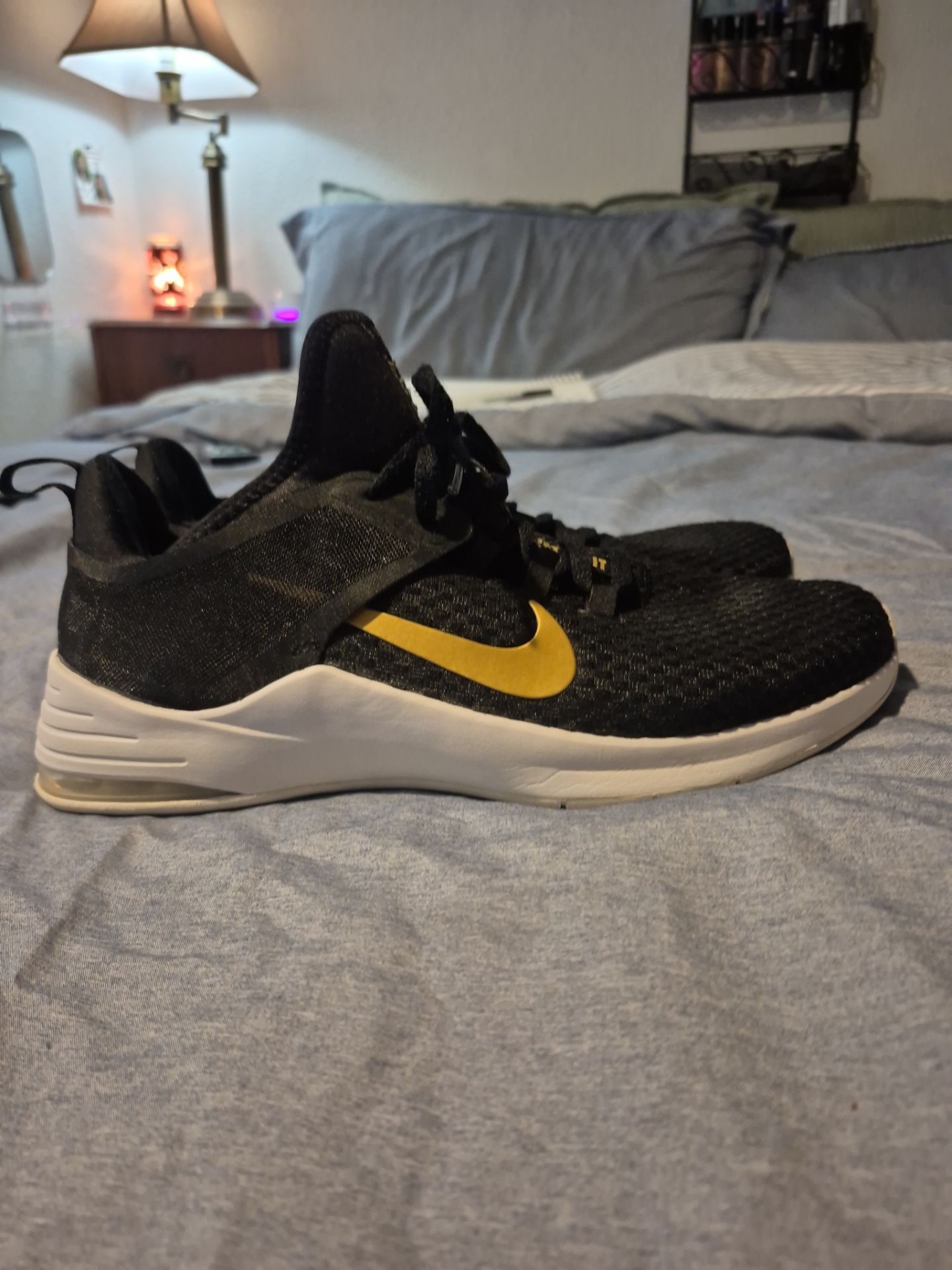 Nike Air Max Bella tr2 women's size 9.5