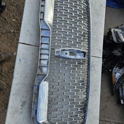 Lincoln Aviator Grille Oem