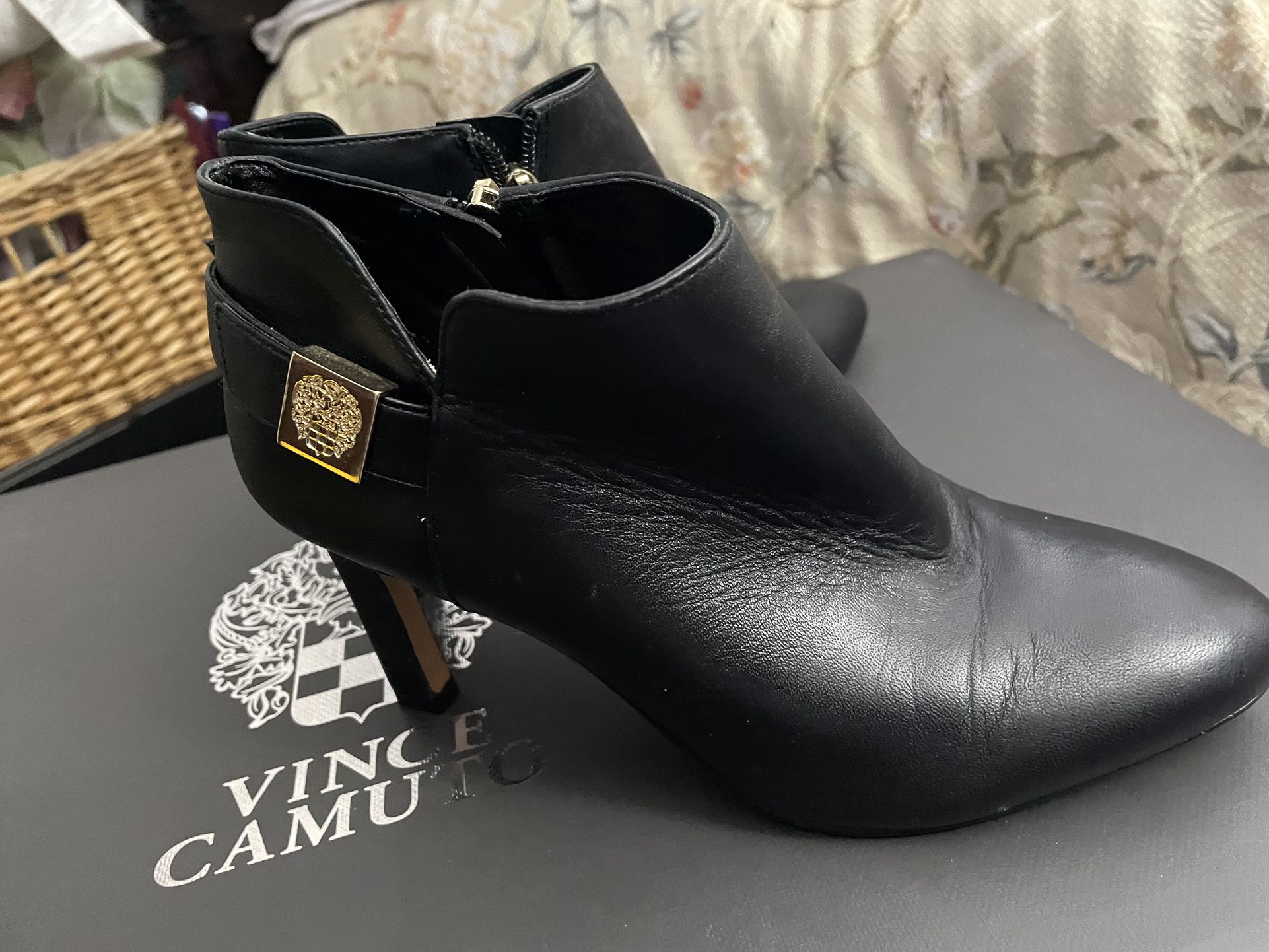 Vince Camuto Bootie (ankle Boots) Black Leather 