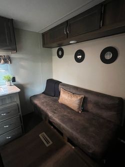 2018 Dream 28ft 30amp