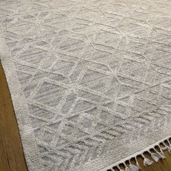 8’10”x 12’ Beige Rug